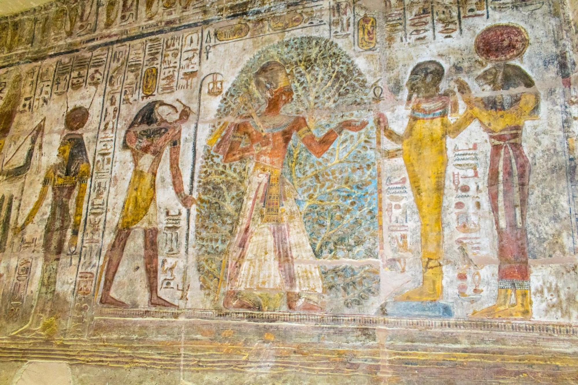 Moevenpick Royal Lily Nile Cruise, Every Monday Four Nights From Luxor, Every Friday Three Nights From Aswan - Including Excursions & Sightseeing Eksteriør bilde