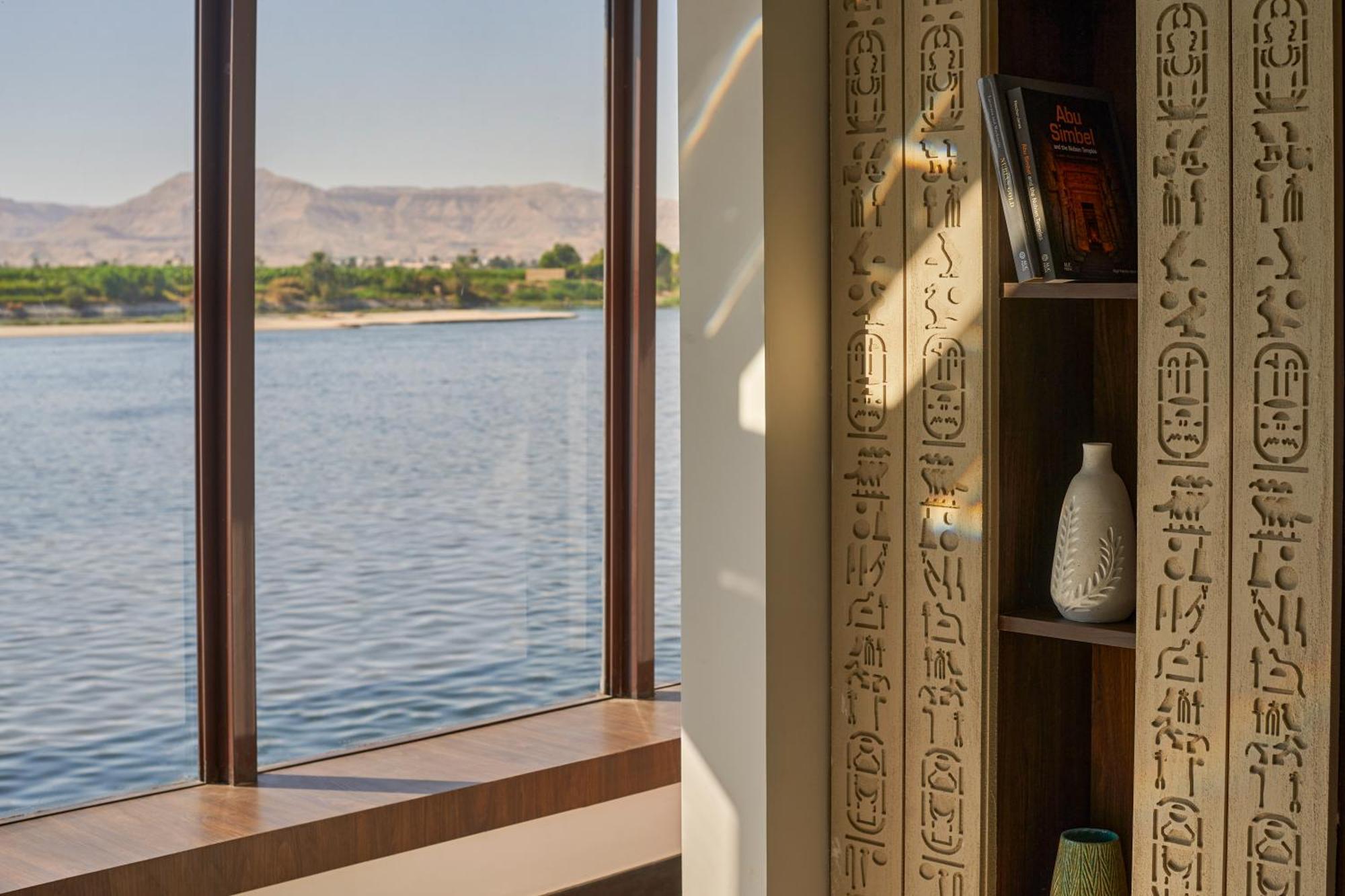 Moevenpick Royal Lily Nile Cruise, Every Monday Four Nights From Luxor, Every Friday Three Nights From Aswan - Including Excursions & Sightseeing Eksteriør bilde
